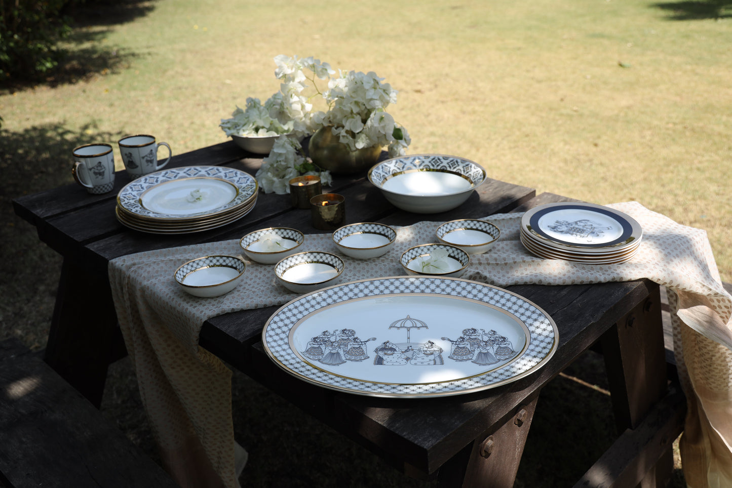 BYAH Dinner Set