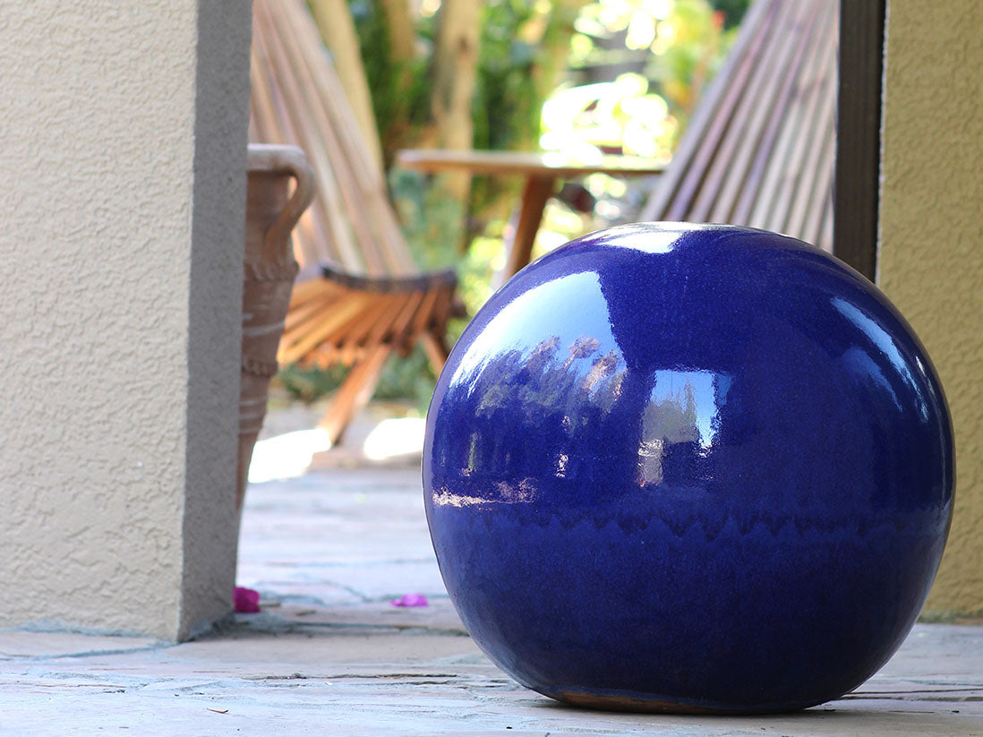 Outdoor Decorative Sphere Glazed 12" By Plantatorem
